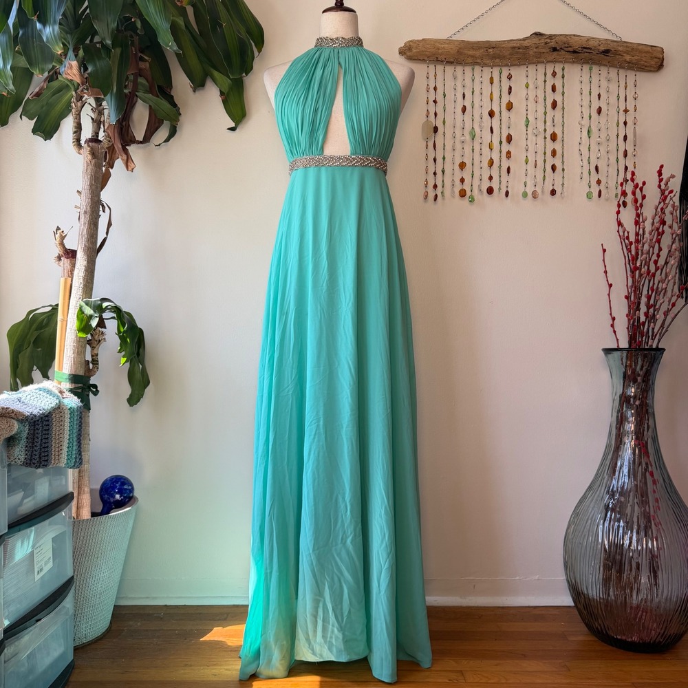 Vintage Beautifly Y2K Teal Aqua Beaded Sequin Halter Formal Prom Homecoming Gown